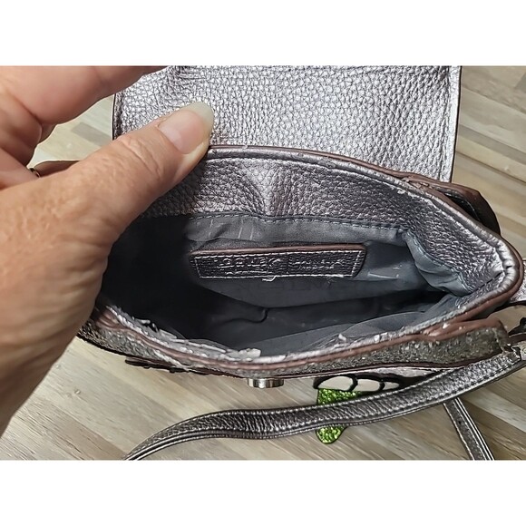 Danielle Nicole Looney Tunes Bugs Bunny Glitter Purse Crossbody READ!! - Picture 13 of 16